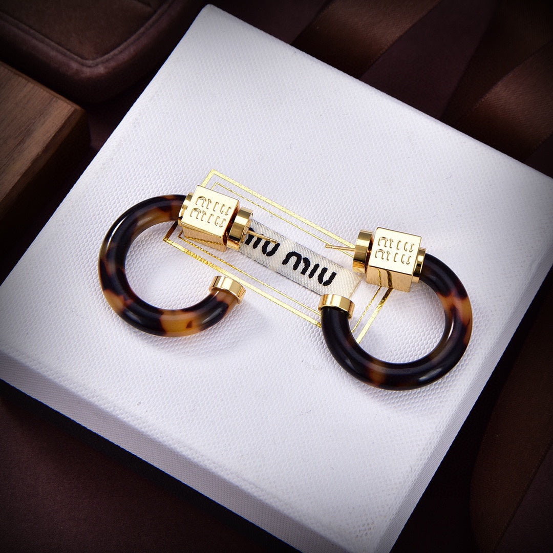 MM rounded leopard earrings