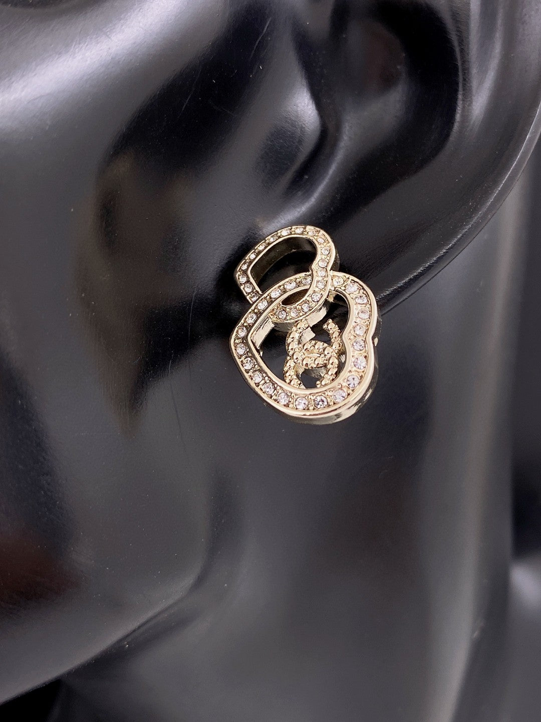C two hearts earrings