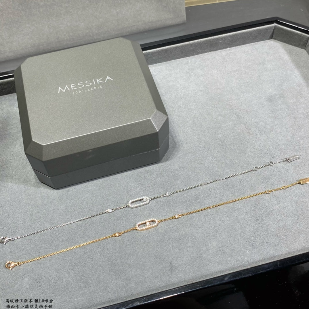 M thin bracelet
