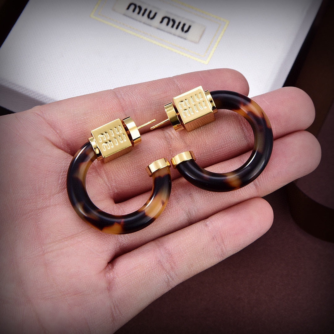 MM rounded leopard earrings