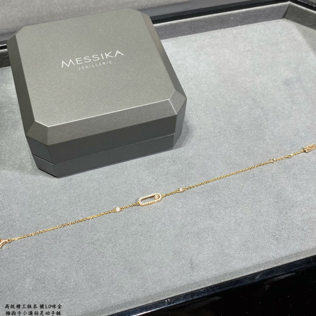 M thin bracelet