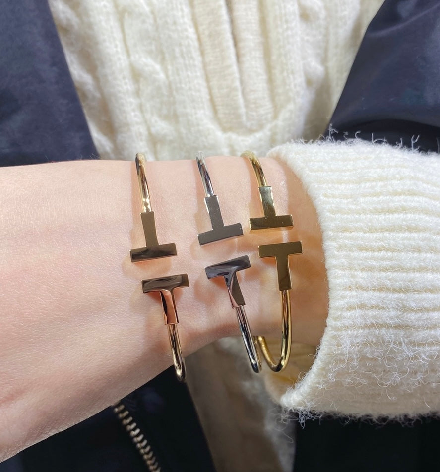 T bracelet