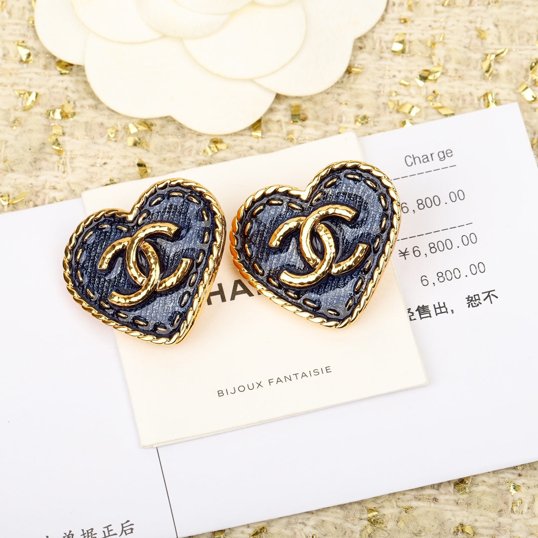 C jeans heart earrings