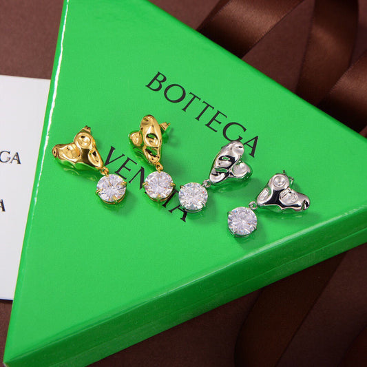 BV earrings in gold/silver