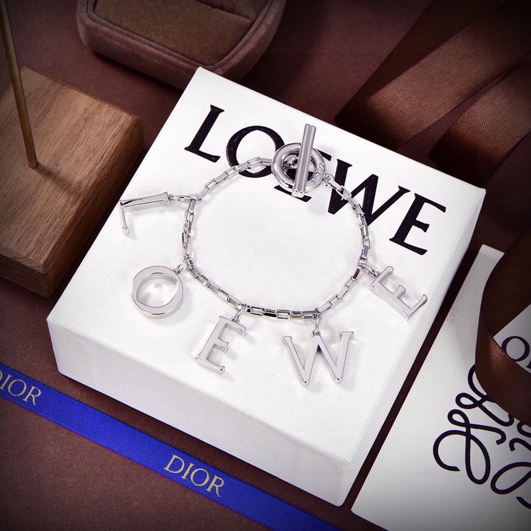 L necklace