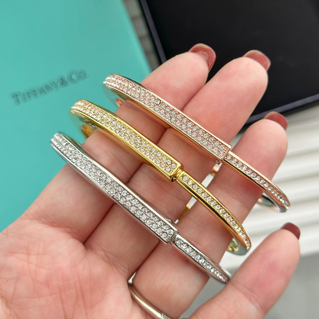 T bangle bracelet with diamonds