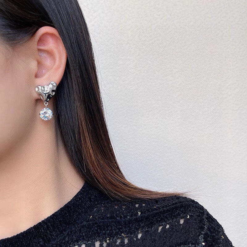 BV earrings in gold/silver