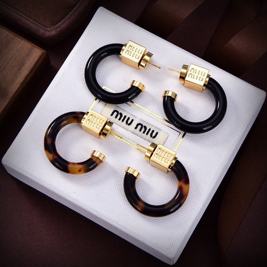 MM rounded leopard earrings